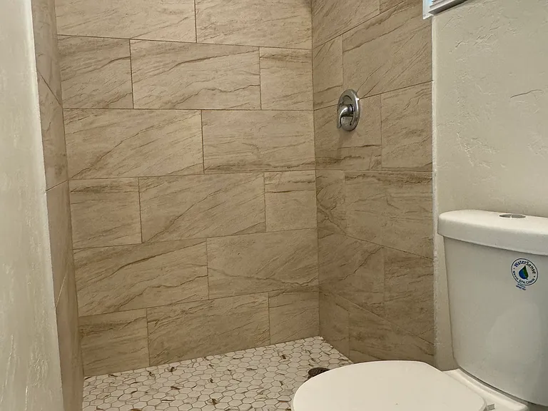 328 E Lester St #1 — Photo 6