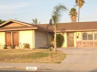 3685 Mapleleaf Dr, Riverside, CA 92503