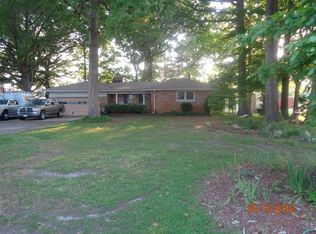 1125 Thompkins Ln, Virginia Beach, VA 23464