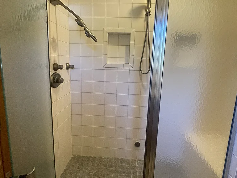 6011 Archery Cir — Photo 33