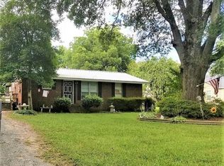 2237 Saint Johns Church Rd, Charlotte, NC 28215