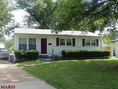 1750 Mark Twain Dr, Florissant, MO, 63031