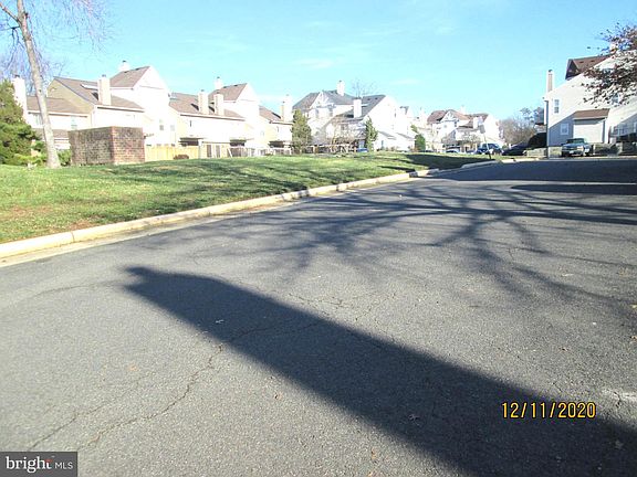 2nd image of 4385 Pembrook Village Dr #73