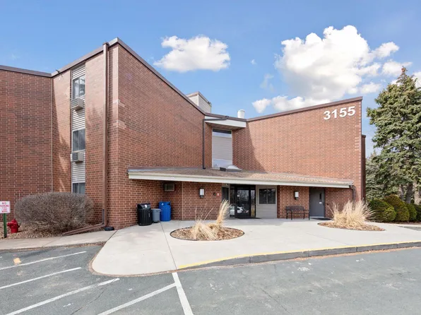 3155 Coachman Rd APT 379, Eagan, MN 55121