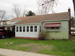 225 N Fulton St, Princeton, WI 54968