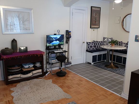 5th image of 154 Henry St APT 1A