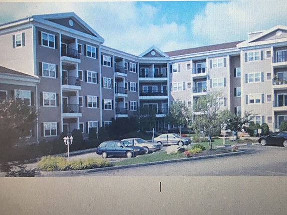 2nd image of 989 East St APT 205