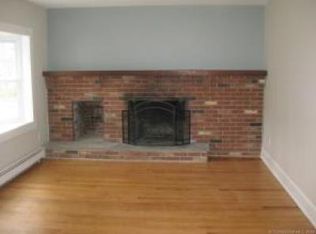 133 Hewitt Rd, Mystic, CT 06355