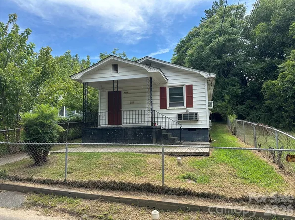 705 N Logan St, Gastonia, NC 28052