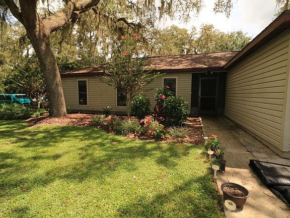 5th image of 5020 Lakewood Dr