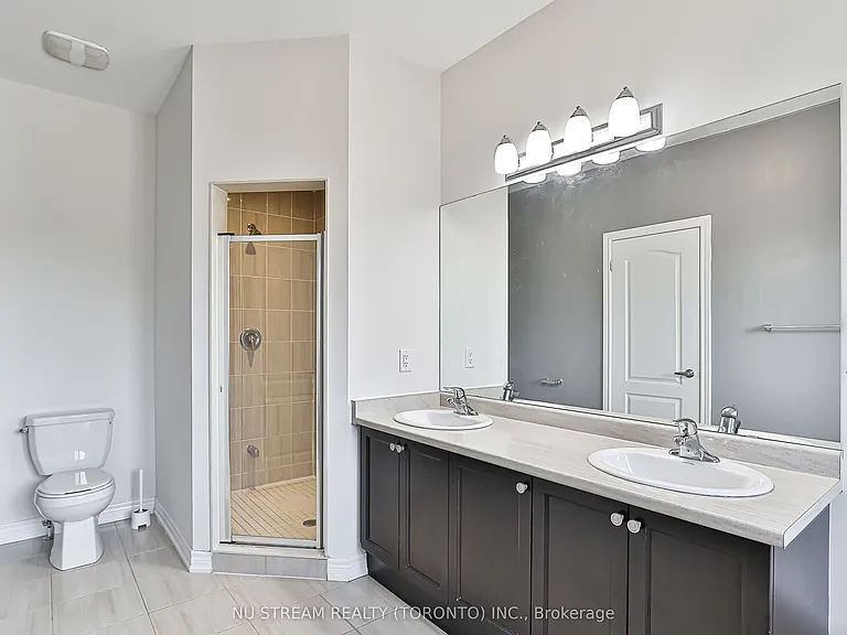 194 Paradelle Dr — Photo 32