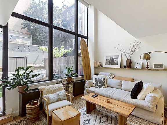 3rd image of 65 Cooper Sq APT 2E