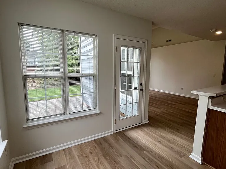 1408 Barouche Ct — Photo 21