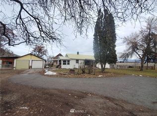 99 Pogue Rd, Omak, WA 98841
