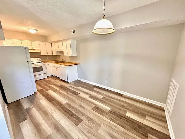 9024 Mahogany Row SE — Photo 24