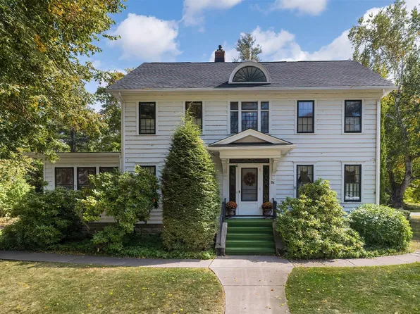 51 Freeport Rd, North East, PA 16428