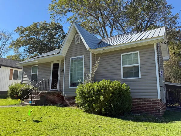 110 N 7th St, Gadsden, AL 35903