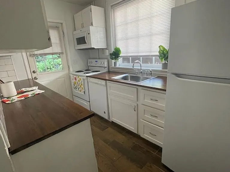 401 Waccamaw Ave — Photo 5
