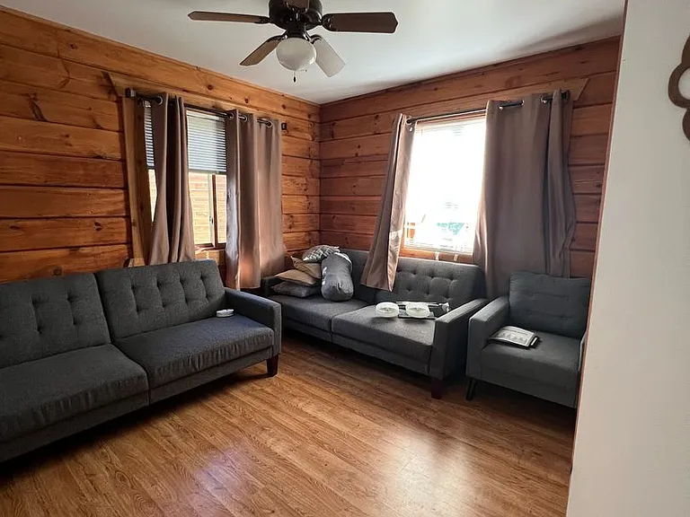 329 Hilltop Ct — Photo 8