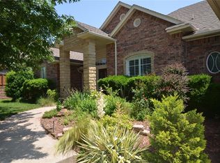 100 Hamptonridge Rd, Edmond, OK 73034