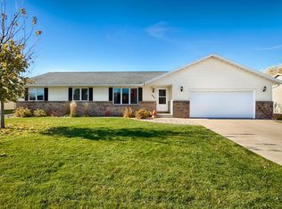 302 Cypress Circle Ln, Holmen, WI 54636