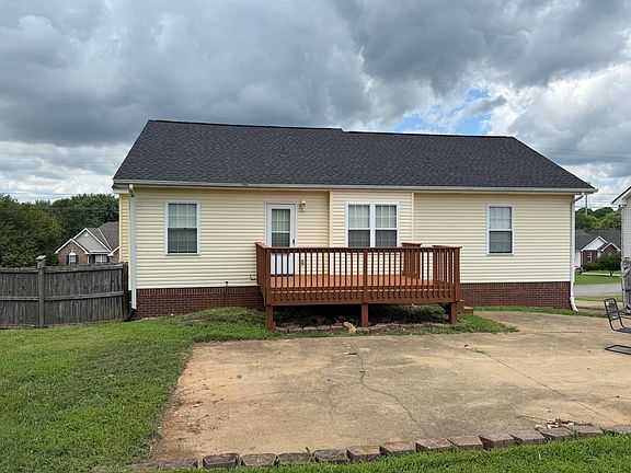 2nd image of 3120 Clydesdale Dr