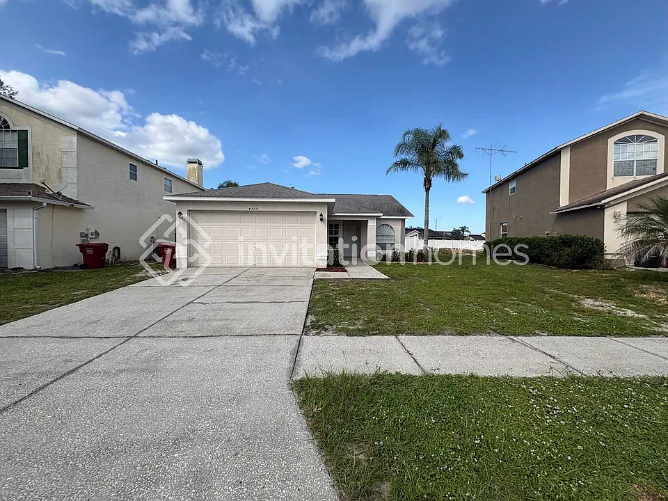 4727 Bloom Dr