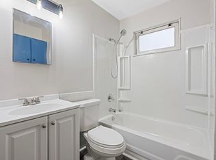 1406 E Pitman Ave, Wentzville, MO 63385