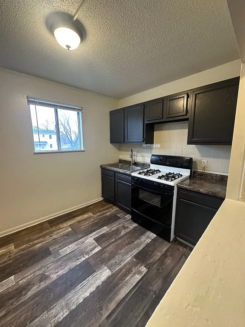 52 Riley Manor Circle — Photo 1