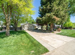6412 Creekside St, Redding, CA 96001