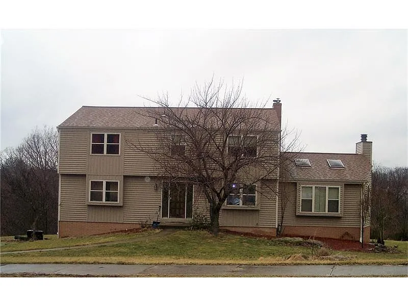 206 Ridgeview Dr photo 1