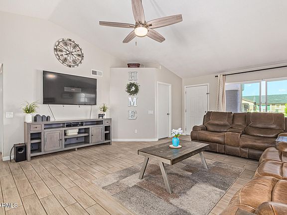 4th image of 5027 N 86TH Avenue