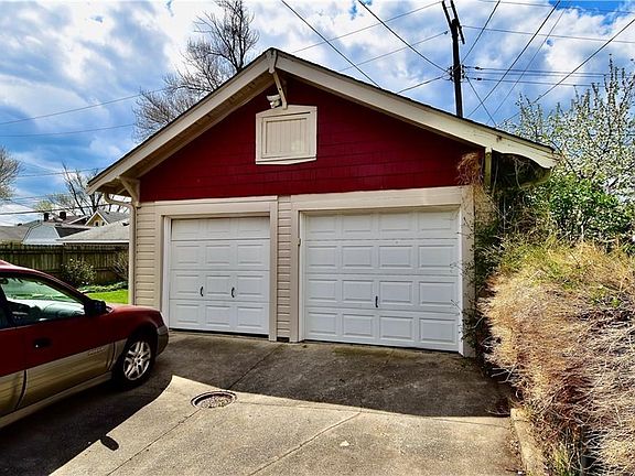 5th image of 3848 W 160th St