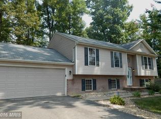 2709 Ruffin Dr, Fredericksburg, VA 22408