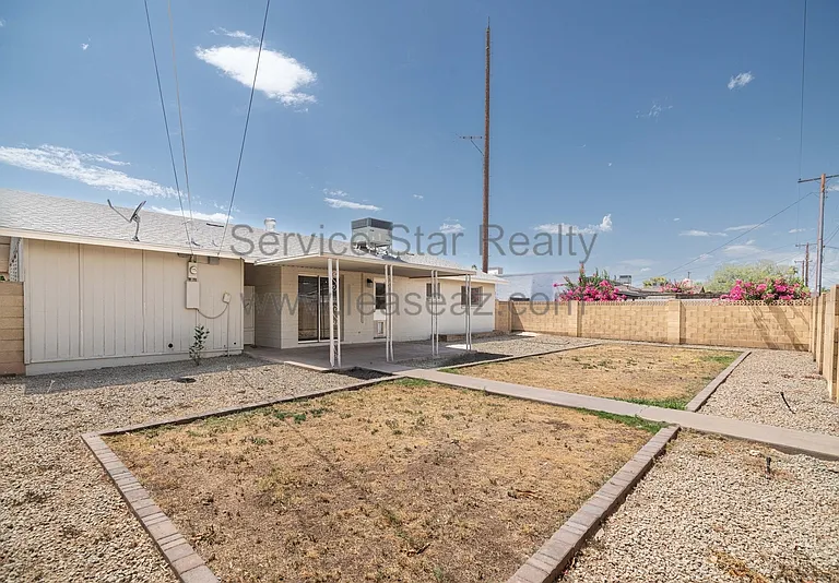 1705 N Camellia St — Photo 18