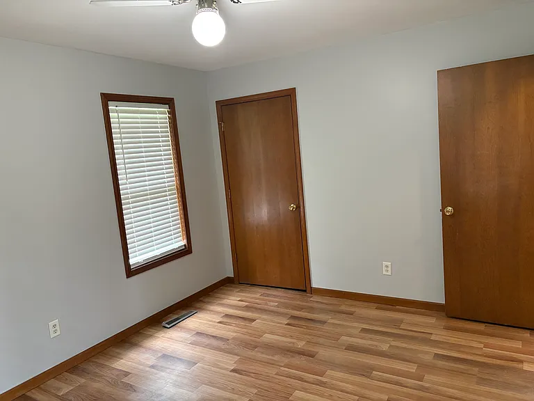 4244 W Ridge Rd — Photo 2