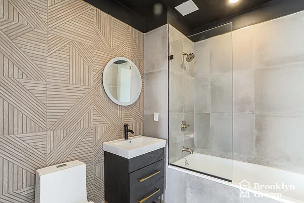 Rented by Brooklyn Group | media 47