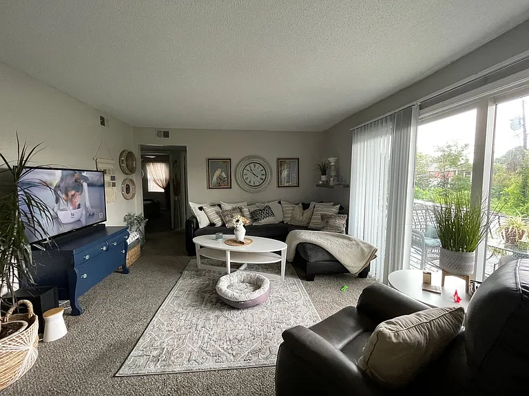 5920 Reeds Rd — Photo 7