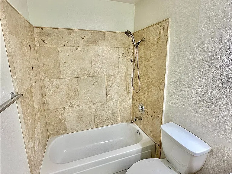 5042 Rainbow Blvd #106 — Photo 17