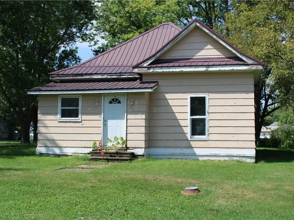8 N East St, Herrick, IL 62431