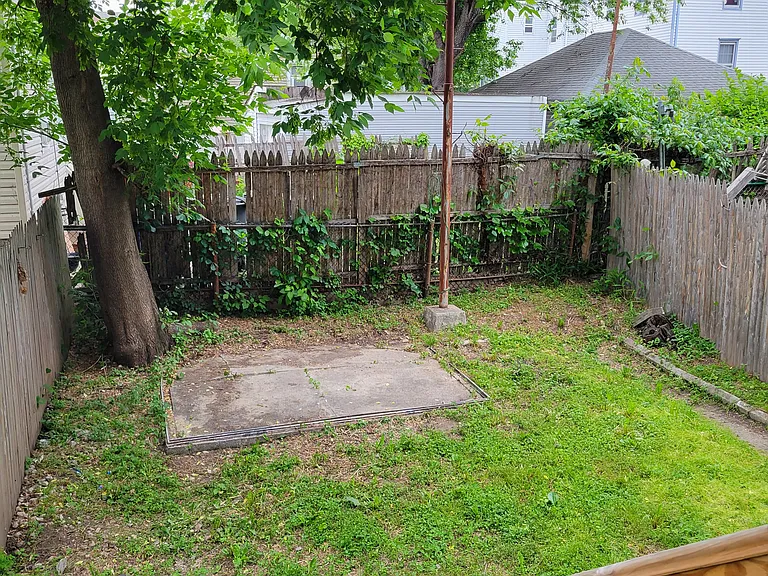 15 Somerset St #1 — Photo 17