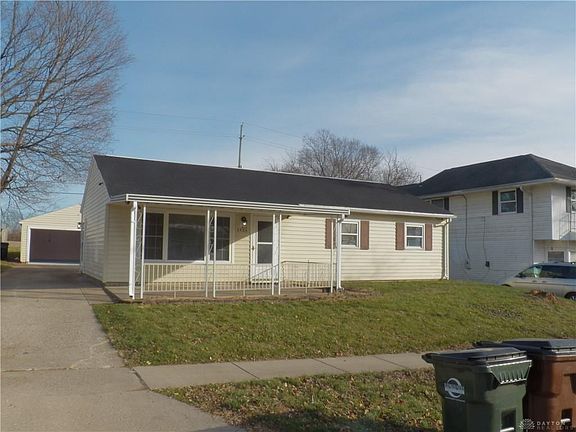 2nd image of 2582 E Aragon Ave