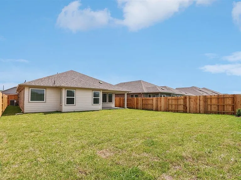 6254 Brazos Trace Dr — Photo 2