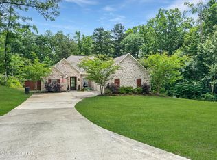 103 Saint Charles Ave, Florence, MS 39073