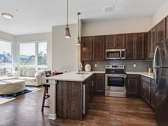 3rd image of 320 Valley St APT 303