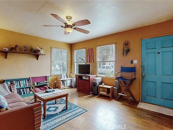 4th image of 1309 E Silva St