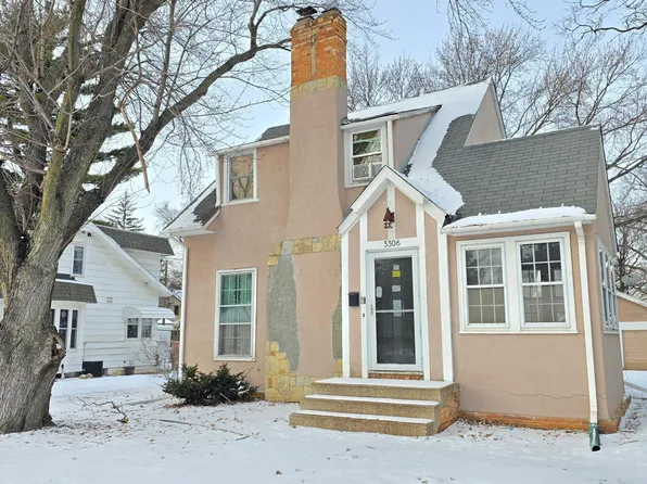 3306 Keewaydin Pl, Minneapolis, MN 55417