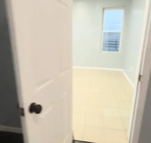 482 Avon Ave — Photo 12
