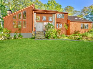 732 Den Rd, Stamford, CT 06903