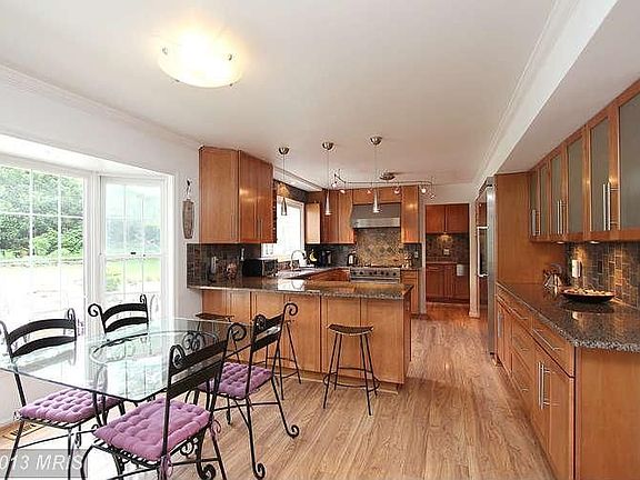 4th image of 12024 Meadowville Ct
